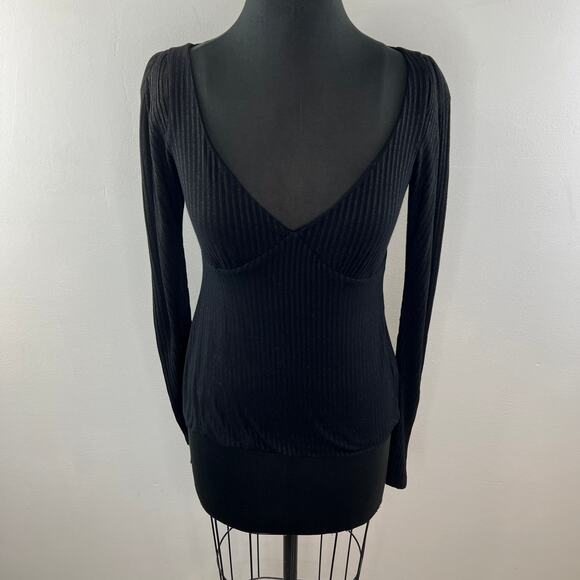 A.L.C. Ribbed Long Sleeve V-Neck Top Black Pullover Plunging Size S Small - Picture 2 of 10